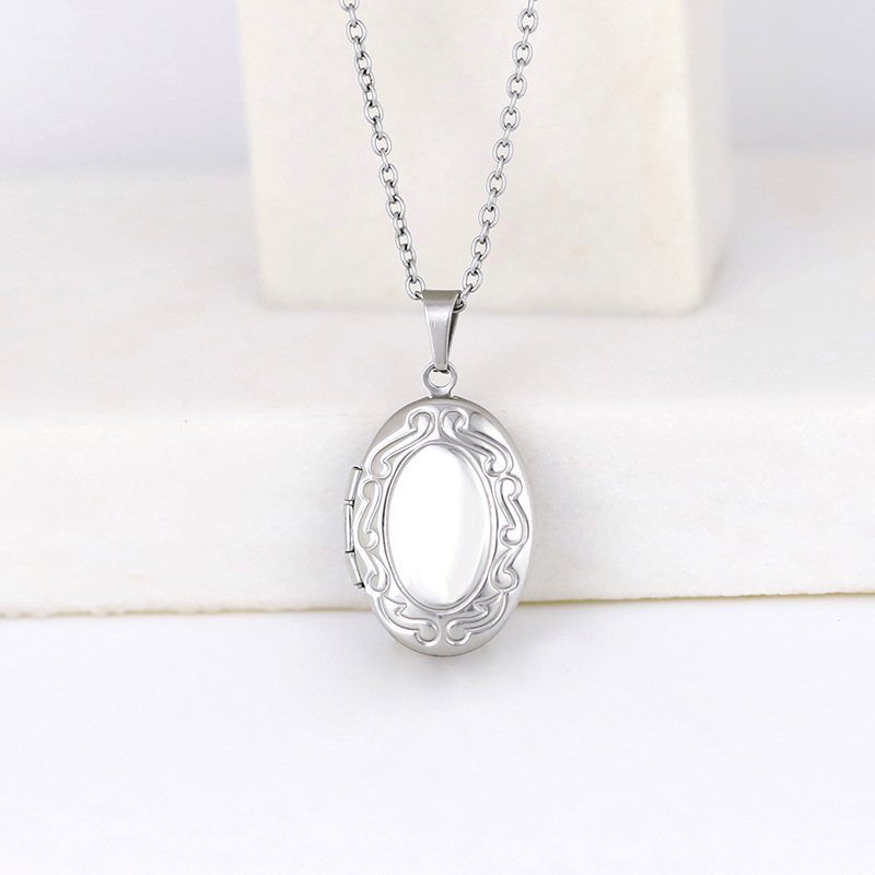 Vintage Silver Color Openable  - đánh giá và giá Heart Locket Necklace Photo