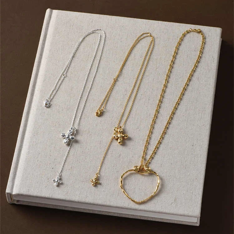 Europe America Big Heart Doubl - đánh giá và giá Cross Pendant Necklace Gold