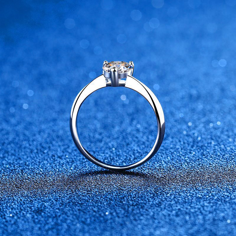 LioraGem 1-Carat Fancy-Shaped  - đánh giá và giá Moissanite Engagement Ring 1 Carat